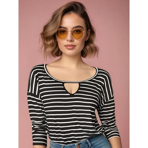 Gameday Couture Women's Medium Black Striped USC Gamecocks‎ Long Sleeve Blouse - Picture 1 of 7